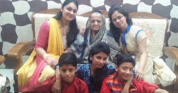बुराड़ी कांडः 11 मौतों का रहस्य गहराया, डायरी और घर के बाहर लगे 11 पाइपों से अंधविश्वास की तरफ इशारा