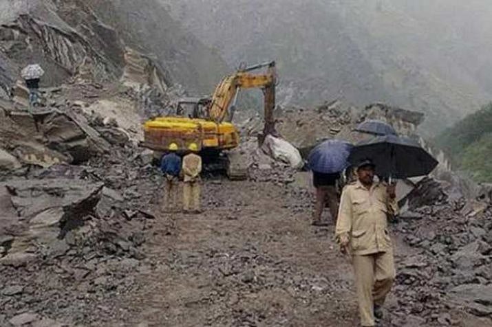 उत्तराखंड: चमोली में बादल फटने से 2 लोगों की मौत, 3 लोग मलबे में दबे 