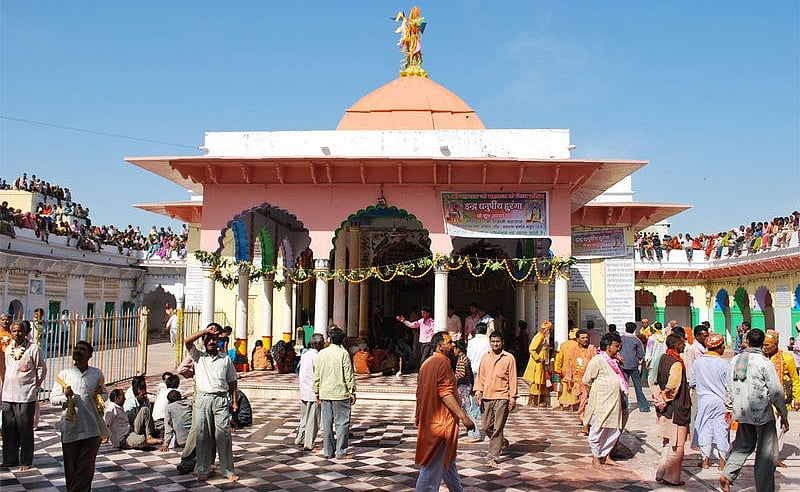 उत्तर प्रदेशः मथुरा के निकट दाऊ जी महाराज मंदिर को औरंगजेब ने दी थी पांच गांव की जागीर