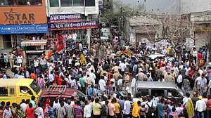 बुराड़ी कांड: अब महिला तांत्रिक का नाम आया सामने, पुलिस ने हिरासत में लेकर की पूछताछ