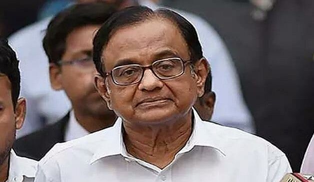 मोदी सरकार को चिदंबरम ने दी नसीहत, कहा, पनगढ़िया, राजन और सुब्रमण्यम की बातों पर दें ध्यान