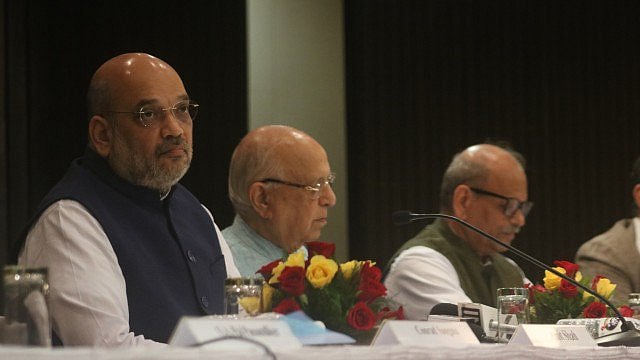 अमित शाह जिस बैंक के निदेशक थे, नोटबंदी में उसकी भूमिका को लेकर पूछा गया सवाल राज्यसभा की वेबसाइट से गायब