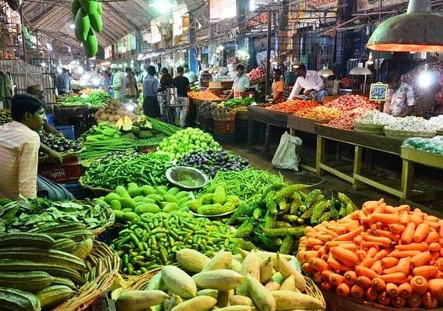 देश में महंगाई की मार जारी, साढ़े चार साल के उच्चतम स्तर पर पहुंची थोक महंगाई दर, 1 साल में बढ़ी 6 गुना