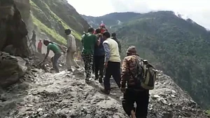 उत्तराखंड: आपदाग्रस्त पहाड़ में आफत की बरसात