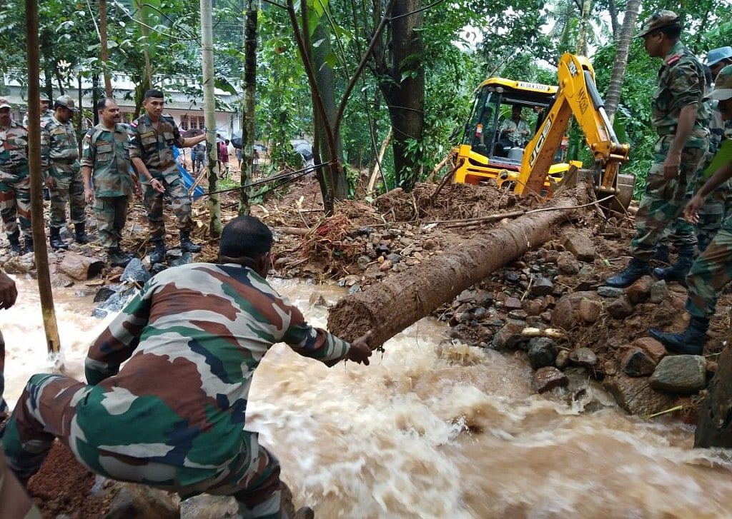केरल: बाढ़ और भूस्खलन से अब तक 33 लोगों की मौत, राहत और बचाव का काम जारी, इडुक्की बांध का घटा जलस्तर