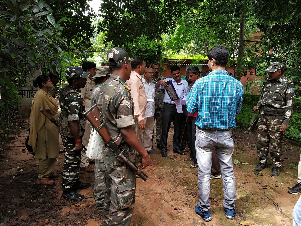 विरोध की आवाज दबाने की कार्यवाही: कई लेखकों, सामाजिक कार्यकर्ताओं, वकीलों और पत्रकारों पर छापेमारी, गिरफ्तारी