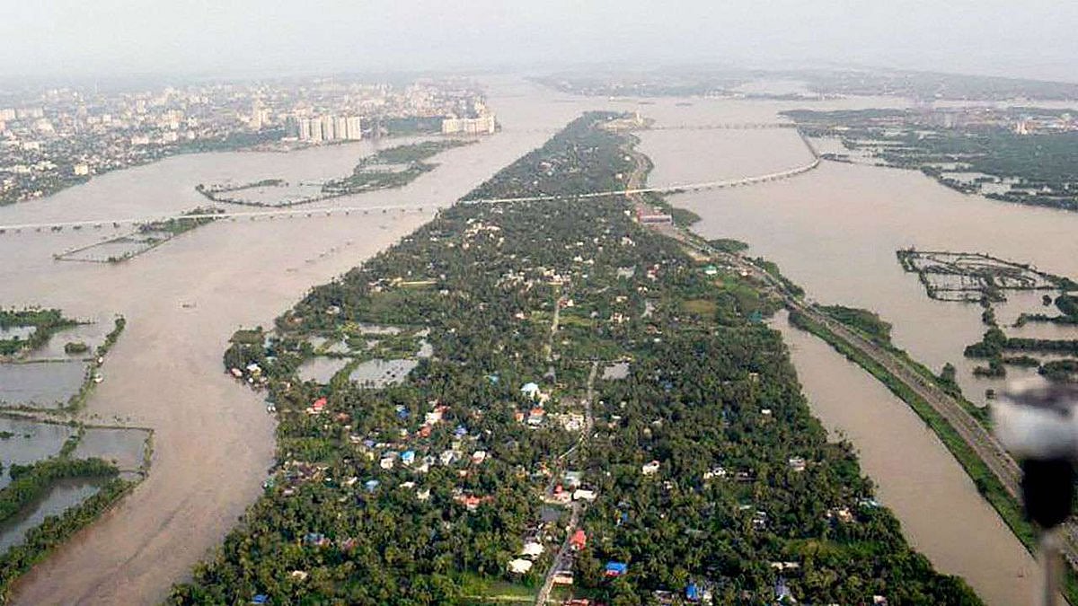 केरल: बाढ़ और बारिश का भयावह मंजर, 100 साल  में सबसे बुरे हालात, पंजाब सरकार ने की 10 करोड़ की मदद