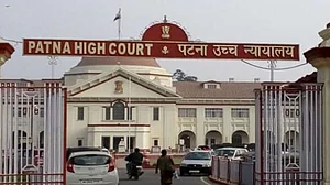 मुजफ्फरपुर कांड: जांच अधिकारी के तबादले को लेकर हाई कोर्ट की सीबीआई को फटकार, तेजस्वी ने नीतीश को फिर घेरा