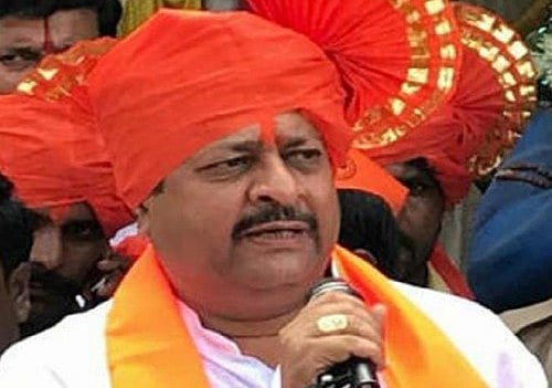 केरल में आई बाढ़ को लेकर बीजेपी विधायक का विवादित बयान, कहा, गो हत्या है इस  त्रासदी की वजह