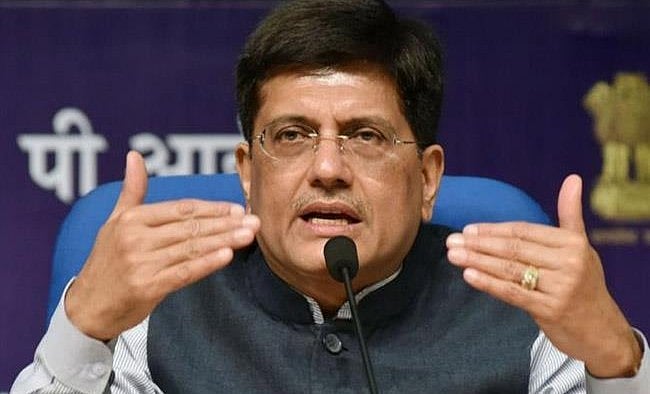 नियमों के विरुद्ध जनता के पैसे से पीयूष गोयल ने की चार्टर्ड विमान की यात्राएं,  न्यूजलांड्री की रिपोर्ट