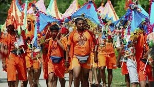 ग्रेटर नोएडा: कांवड़ियों के दो पक्षों में झड़प, पथराव और मारपीट में करीब 12 लोग घायल 