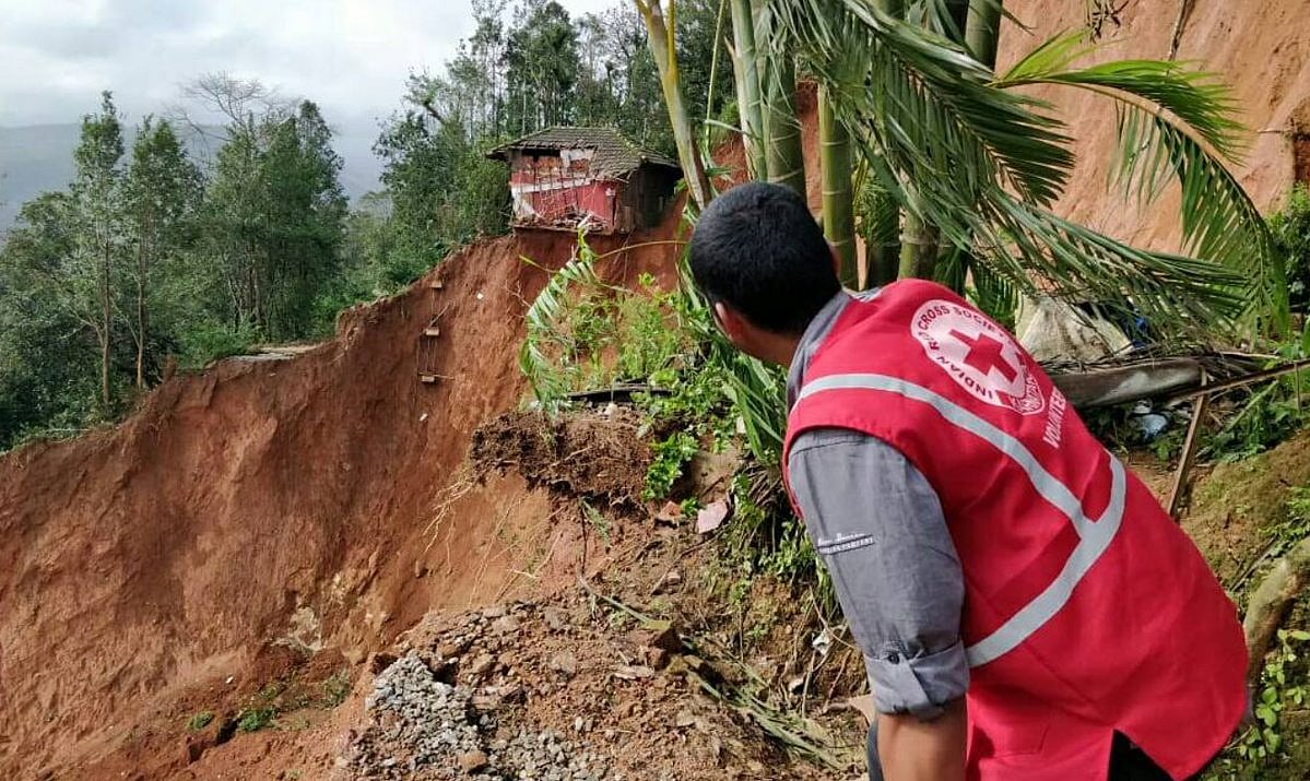 निरंतर बढ़ रही भू-स्खलन की आपदा को नियंत्रित करना जरूरी
