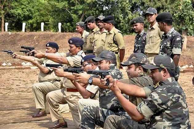 यूपी: योगी राज के सुशासन की खुली पोल, पैसे लेकर एनकाउंटर को तैयार पुलिस वाले, स्टिंग सामने आने से हड़कंप