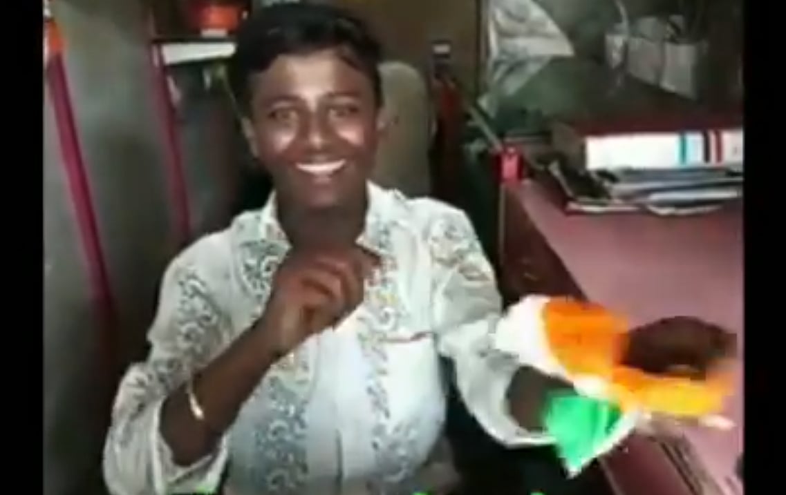 तिरंगा फाड़ने वाले लड़के का हिन्दू निकलना, समाज में फैलाए जा रहे ध्रुवीकरण का नतीजा