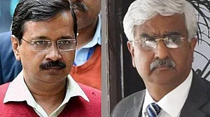 मुख्य सचिव के साथ मारपीट मामले में केजरीवाल-सिसोदिया के खिलाफ चार्जशीट दाखिल