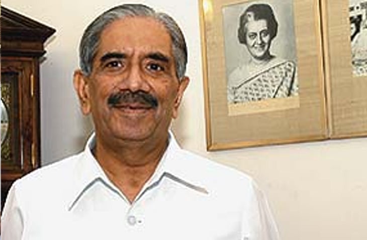 इंदिरा गांधी के निजी सचिव रहे वरिष्ठ कांग्रेस नेता आरके धवन का निधन
