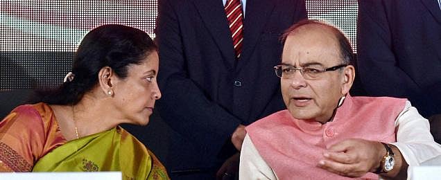 संसद में कुछ और कहा था, ब्लॉग में कह रहे हैं कुछ और: एनपीए पर कांग्रेस ने वित्त मंत्री को दिखाया आइना