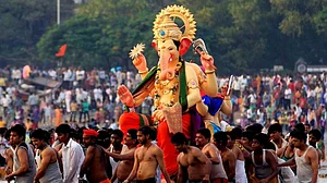 देश भर में गणेश चतुर्थी का उत्सव शुरू, पीएम मोदी और राष्ट्रपति कोविंद ने देशवासियों को दी बधाई