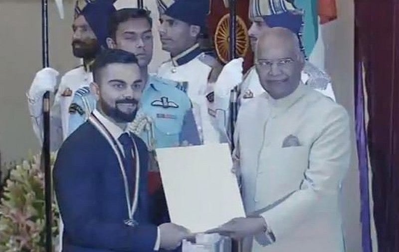 राष्ट्रपति ने कोहली और मीराबाई चानू को दिया राजीव गांधी खेल रत्न पुरस्कार, हिमा दास को अर्जुन अवॉर्ड