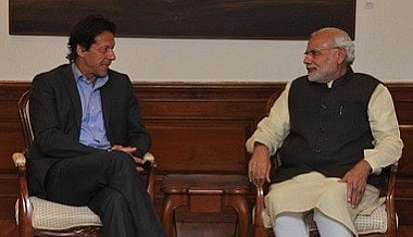 भारत से शांति-वार्ता की इमरान खान की पहल से किसी नतीजे की उम्मीद करना क्या  जल्दबाजी होगी !