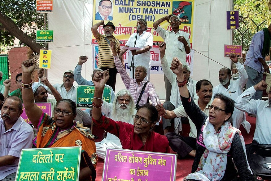 दलित शब्द का इस्तेमाल रोकने के मोदी सरकार के आदेश का मंत्री ने किया विरोध, बीजेपी सांसद ने भी जताई नाखुशी