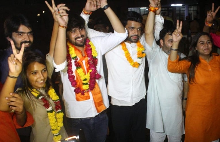 डूसू चुनाव में एबीवीपी  का अध्यक्ष समेत तीन सीटों पर कब्जा, सचिव पद पर एनएसयूआई ने मारी बाजी