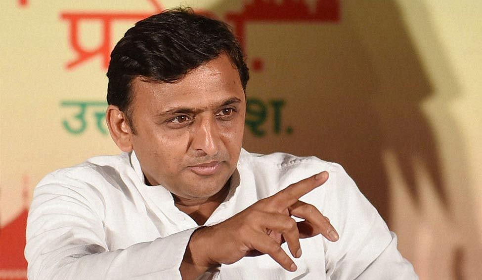 बेरोजगार युवाओं के समर्थन में अखिलेश बोले, सत्ता के अहंकार में डूबी बीजेपी सरकार बेरोजगारों का कर रही अपमान