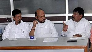 बांग्लादेशी हिंदुओं को नागरिकता देने के पक्ष में मोदी सरकार, असम में बीजेपी की सहयोगी ने दी गठबंधन तोड़ने की धमकी