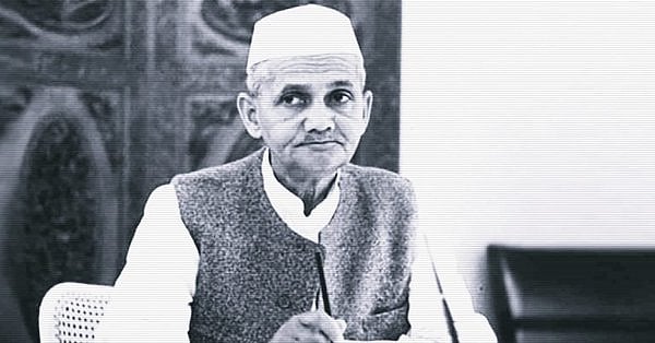 जन्मदिन विशेष: लाल बहादुर शास्त्री ने गांधी जी के पदचिन्हों पर चलकर भारत निर्माण में निभाई थी बड़ी भूमिका