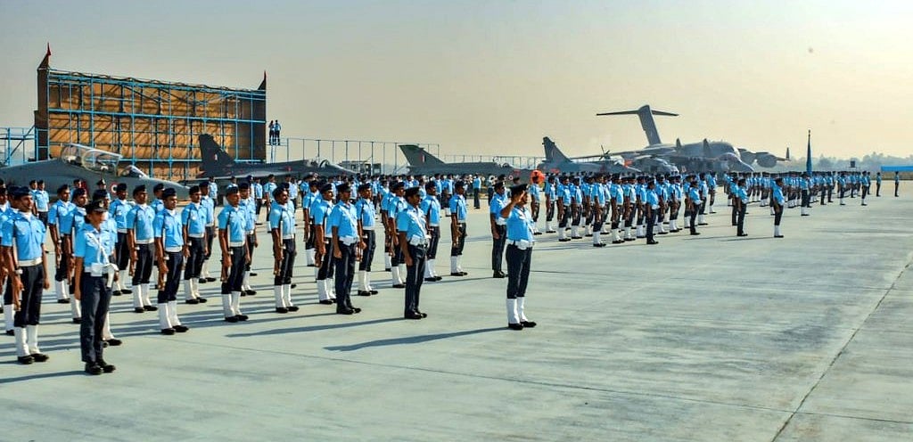 86वीं वर्षगांठ पर वायुसेना ने किया शौर्य का प्रदर्शन, राष्ट्रपति, पीएम मोदी और राहुल गांधी ने दी बधाई