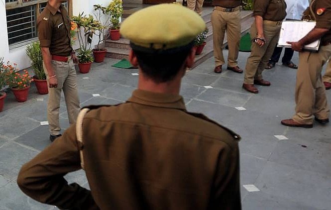 हर शाख पर उल्लू बैठा है, अंजाम ए गुलिस्तां क्या होः यूपी में जज की दबंगई, हेकड़ी दिखा थाने से कार छुड़ा ले गए