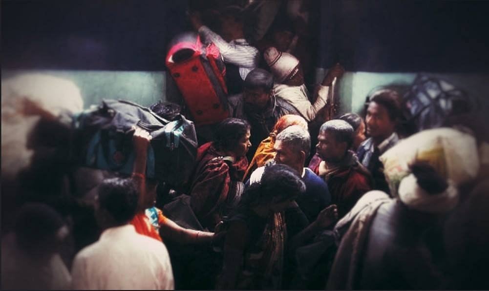 गुजरातः बाहरी मजदूरों के पलायन पर चैंबर ऑफ कॉमर्स ने जताई चिंता, उद्योगों को हो सकता है भारी नुकसान