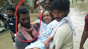 केरलः बाढ़ में सैकड़ों की जान बचाने वाले जिनेश की हादसे में मौत, सड़क पर तड़पता रहा, लेकिन किसी ने नहीं की मदद