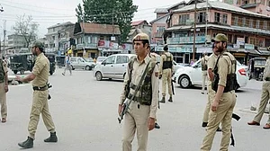 जम्मू-कश्मीर: सोमवार को निकाय चुनाव के पहले चरण का मतदान, सुरक्षा व्यवस्था कड़ी