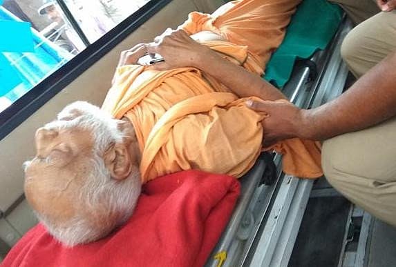 गंगा के लिए 111 दिनों से आमरण अनशन कर रहे स्वामी सानंद का निधन, पत्र का जवाब तक नहीं दिया पीएम मोदी ने