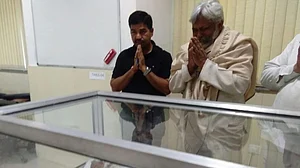 ‘झूठ बोल रही है केंद्र सरकार, नहीं मानी थी प्रोफेसर जी डी अग्रवाल की कोई मांग’