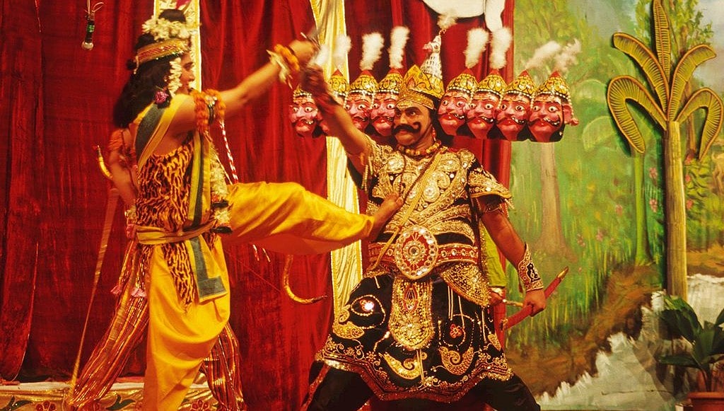 विष्णु नागर का व्यंग्यः हर साल बुराई पर अच्छाई को जीत दिलाते हैं, लेकिन नहीं मालूम कि राम कौन है और रावण कौन!