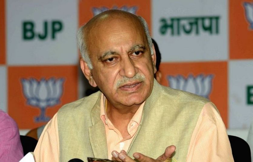 #MeToo: महिलाओं की मुहिम में गिरा मोदी सरकार का पहला विकेट, अकबर का इस्तीफा