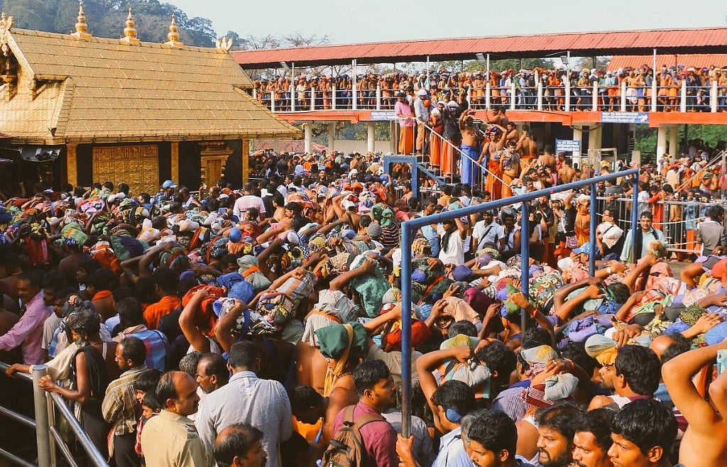 केरल के सबरीमाला मंदिर में आज महिलाएं करेंगी प्रवेश, विरोध के बीच मंदिर परिसर छावनी में तब्दील