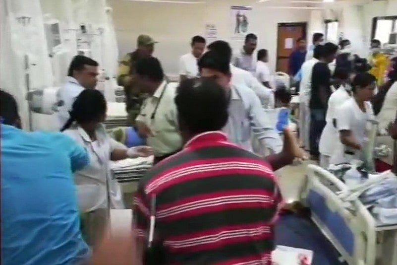 छत्तीसगढ़: बीजापुर में नक्सलियों का हमला, 4 बीएसएफ  जवान समेत 6 घायल, 2 की हालत गंभीर 