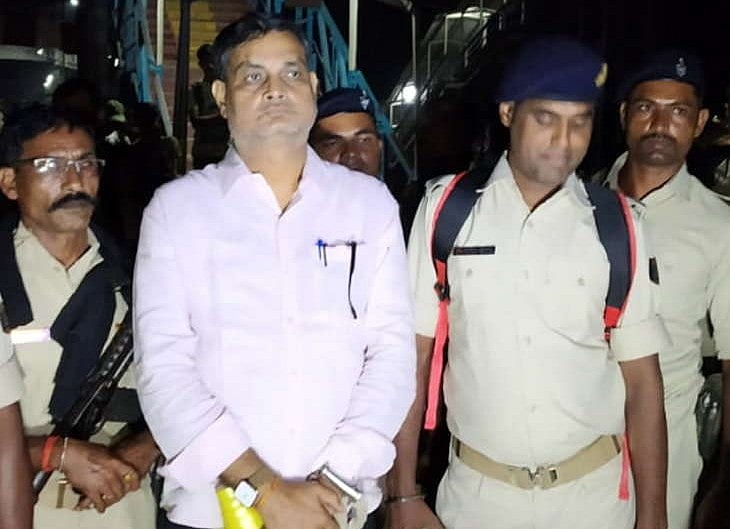 मुजफ्फरपुर कांडः ब्रजेश ठाकुर को देर रात भेजा गया पटियाला जेल, जाते-जाते भी नीतीश सरकार ने रखा पूरा ख्याल
