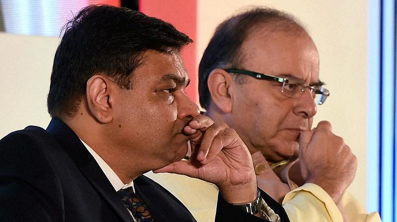 कांग्रेस का मोदी सरकार पर आरोप, चुनावी साल में आरबीआई के खजाने को लूटने की हो रही है कोशिश