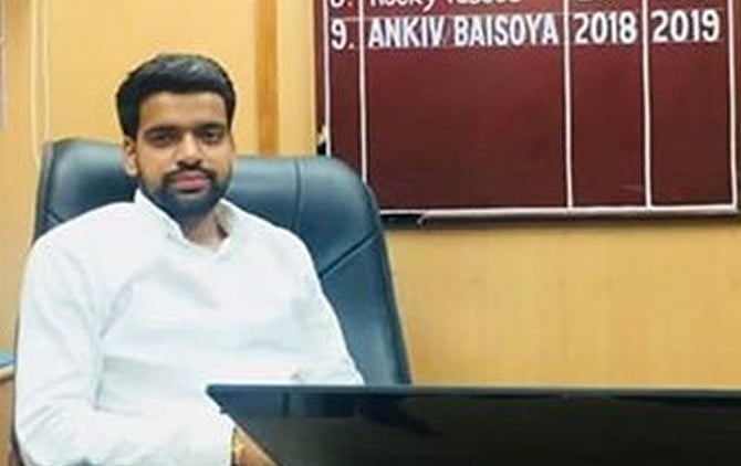 डूसू अध्यक्ष अंकिव बसोया को एबीवीपी ने किया सस्पेंड, एनएसयूआई ने  बताया कोर्ट के डर से लिया फैसला
