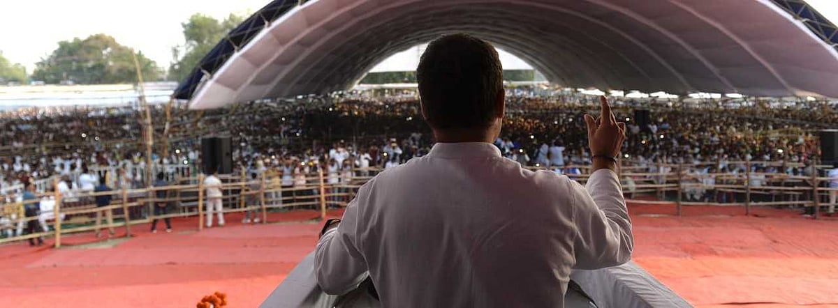  मध्य प्रदेश में राहुल गांधी का शिवराज पर हमला, कहा, पनामा का नाम लिया तो केस दर्ज, व्यापमं पर चुप्पी क्यों?