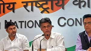 चुनावी फायदे के लिए आरबीआई को लूटना चाहती है मोदी सरकार, बैंक से मांगे थे 3.6 लाख करोड़: कांग्रेस