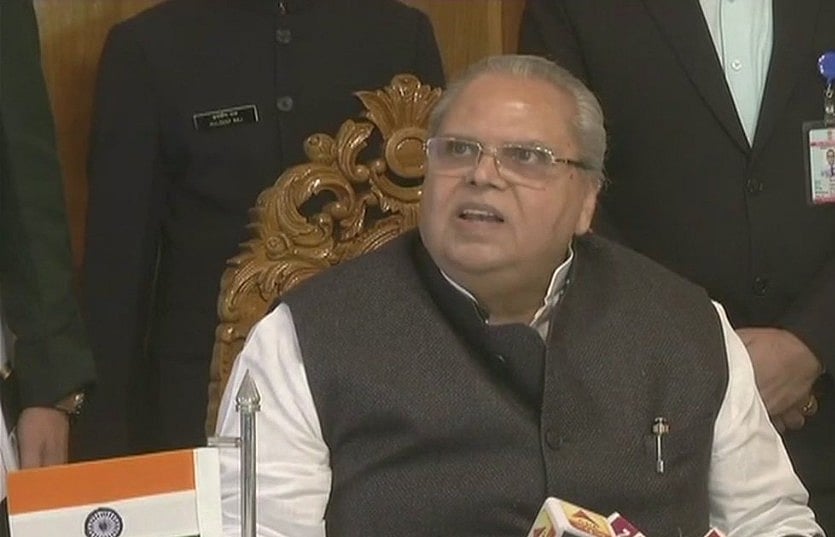 जम्मू-कश्मीर: विधानसभा भंग करने के राज्यपाल के फैसले पर बढ़ा विवाद, राजनीतिक दलों ने  बताया अलोकतांत्रिक कदम