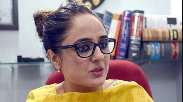कठुआ मामला: पीड़ित परिवार का फैसला, उनका मुकदमा नहीं लड़ेंगी वकील दीपिका राजावत 