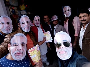 2018 में उतर गया बीजेपी का ‘विकास’ का मुखौटा, फिर से पहना  हिंदुत्व और मंदिर का चोला