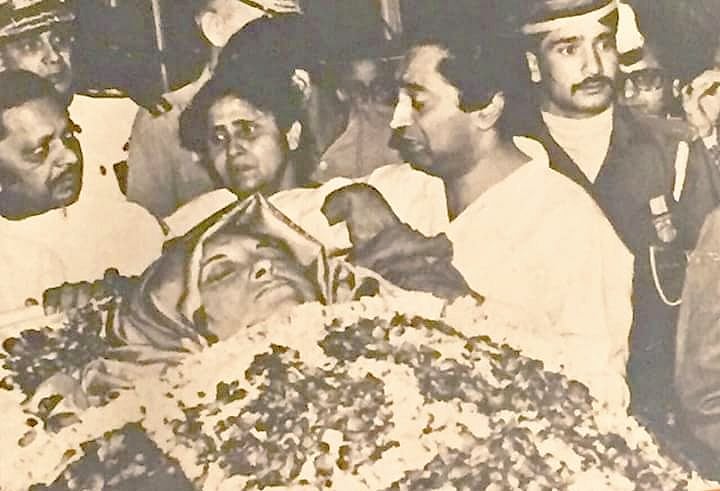 कांग्रेस ने सौंपी कमलनाथ को कमान: हर संकट में सदा साथ खड़े रहे पार्टी के