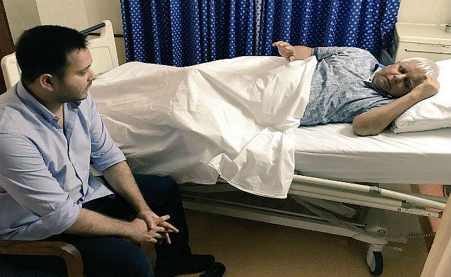 पिता लालू यादव से  मुलाकात के बाद जोश में  तेजस्वी यादव, कहा- बिहार और झारखंड में एनडीए का हो जाएगा सफाया